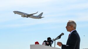 Ulaştırma ve Altyapı Bakanı Abdulkadir Uraloğlu, 5 ayda havayolunu kullanan