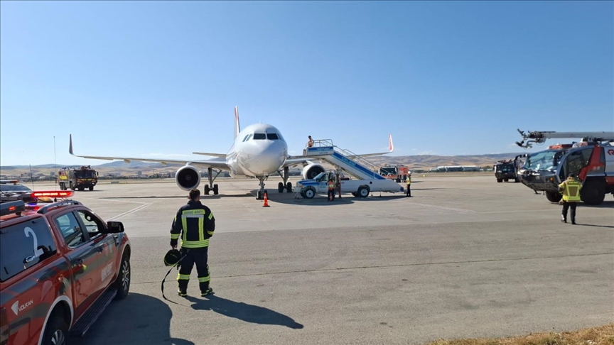 Birleşik Arap Emirlikleri'nden İstanbul'a giden AirArabia Havayolları'na ait yolcu uçağı,