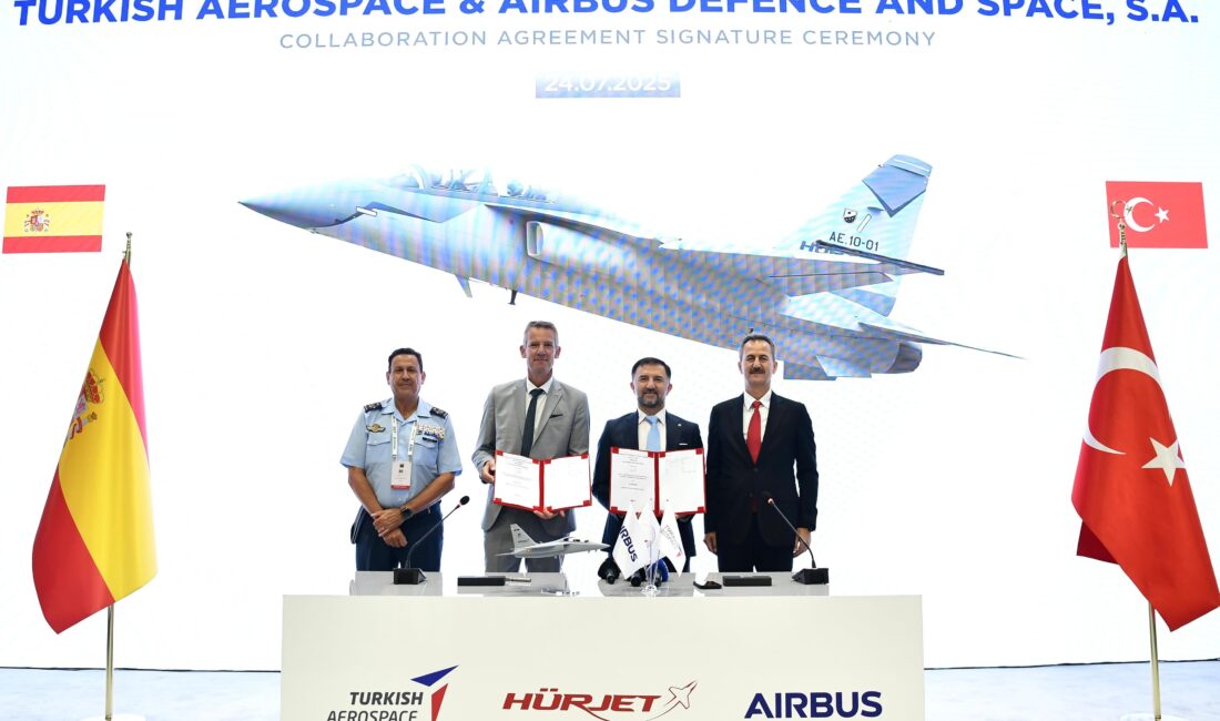 IDEF 2025 kapsamında, TUSAŞ standında Savunma Sanayii Başkanı Prof. Dr.