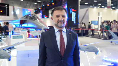 TUSAŞ Genel Müdürü Demiroğlu, KAAN'ın 3 adet prototipin üretim hattında