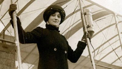 “The Seine flowed slowly. On its surface lay the mud