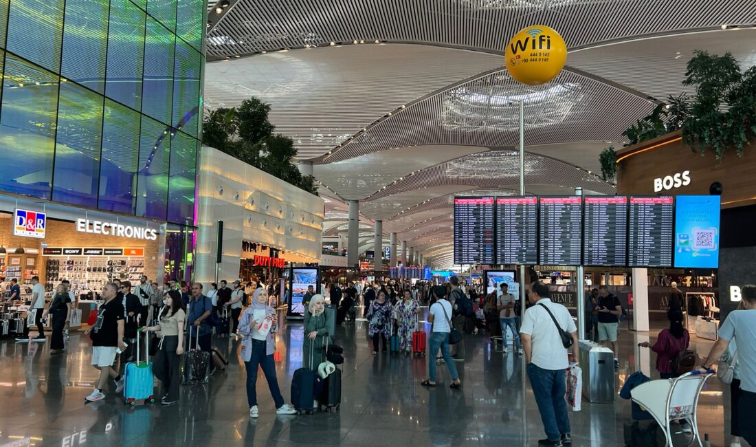 İstanbul Havalimanı, 25 Temmuz’da toplam 271 bin 836 yolcuya hizmet