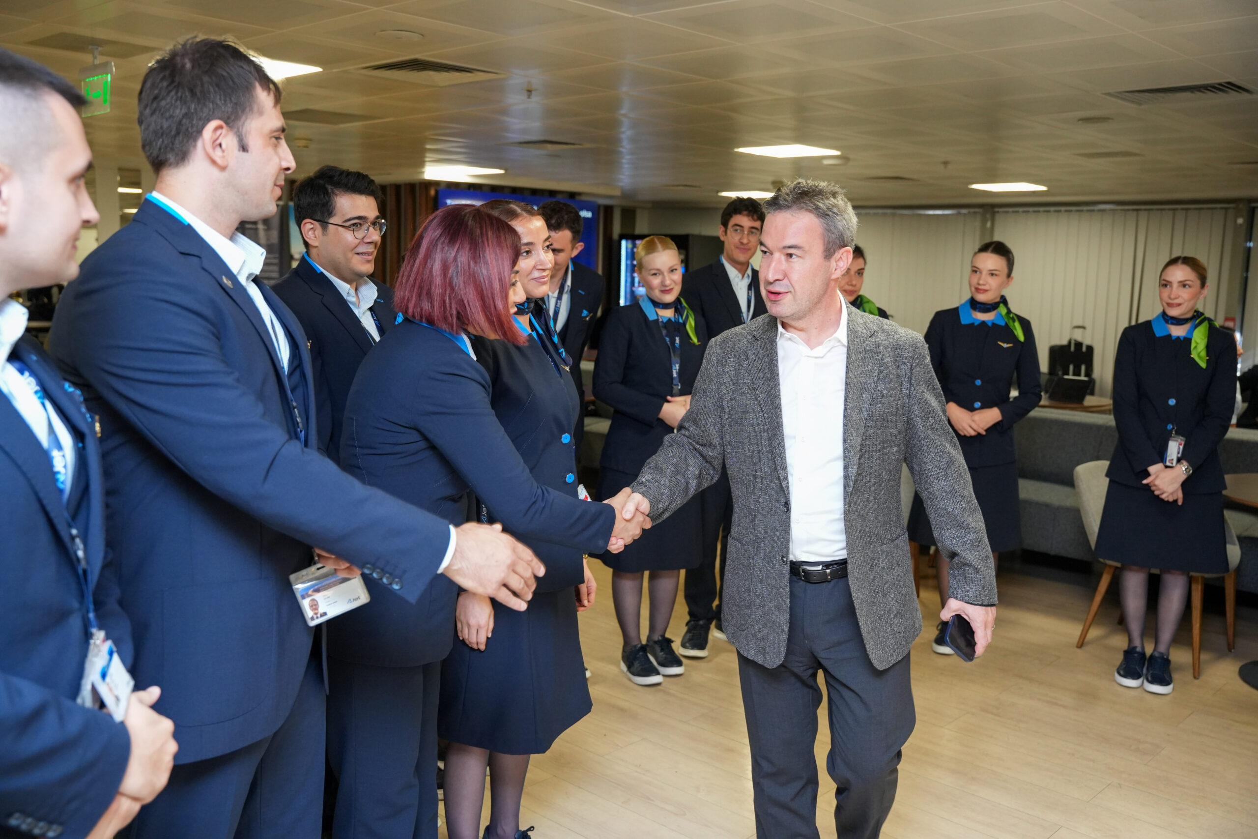  AJet Genel Müdürü Kerem Sarp, yaz sezonunda artan uçuş