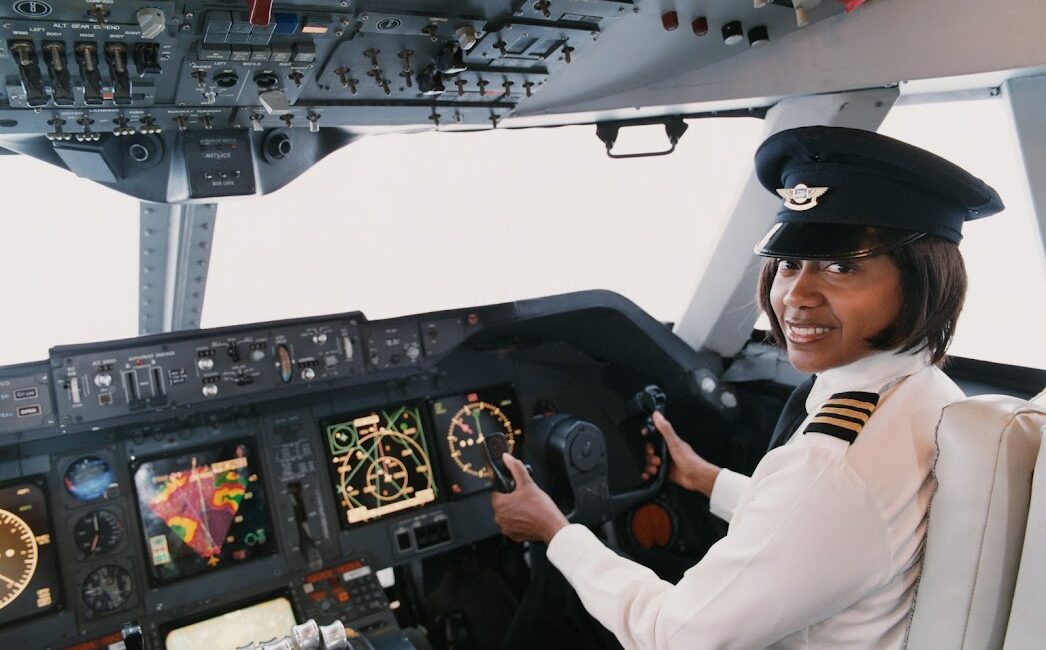 Corendon, Pilot Adaylarını Arıyor: Öncelik Kadınların! Corendon Dutch Airlines, havacılık kariyeri hayali kuran adaylar için sınıftan
