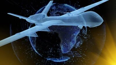 Gökyüzü, yüzyıllardır devletler için stratejik bir oyun alanı olagelmiştir. Fakat