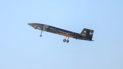 Türkiye'nin ilk insansız savaş uçağı Bayraktar KIZILELMA, Türk savunma sanayisi