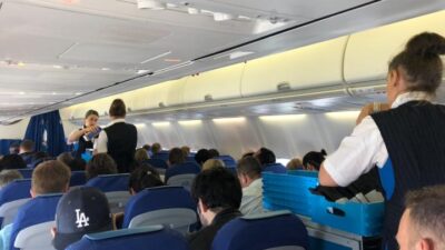 KLM, kabin memurları sendikaları VNC, FNV Cabine ve De Unie