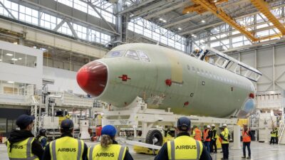 Avrupa merkezli havacılık üreticisi Airbus, küresel ekonomik baskılar ve üretim