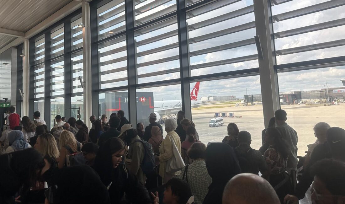 Şehirlerde havalimanlarının sayıları değişiklik gösterebilir. Bazı şehirlerde 1 havalimanı bulunurken