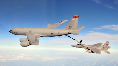 ABD Merkez Merkez Komutanlığı CENTCOM, ABD KC-135 yakıt ikmal uçağının