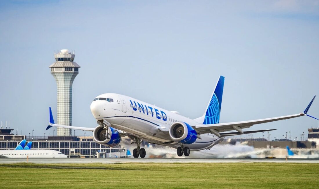 ABD'li havayolu şirketi United Airlines, İran'daki savaşın etkisiyle jet yakıtı