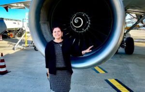 Havacılık tarihi çoğu zaman teknolojik gelişmeler ve büyük keşiflerle anlatılsa