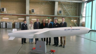 Japonya Lockheed Martin F-35A filosu için ilk Müşterek Taarruz Füzelerini