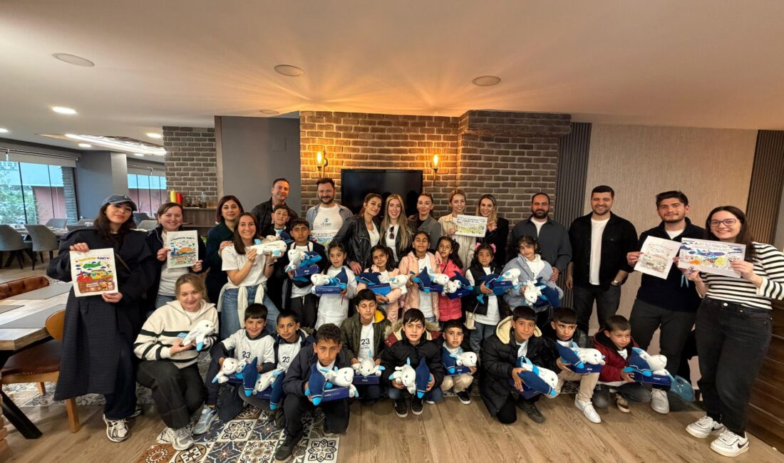 Türkiye’nin en genç hava yolu şirketi AJet, 23 Nisan Ulusal