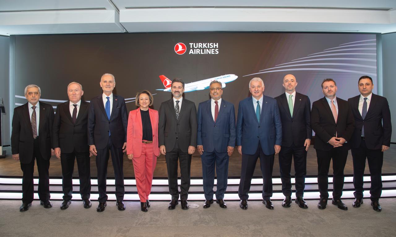 Türk Hava Yolları’nda uzun yıllardır görev yapan Yönetim Kurulu ve