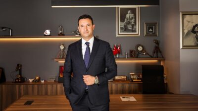 Kuveyt Uluslararası Havalimanı’ndaki Terminal 5’in (T5) Genel Müdürü olarak görev