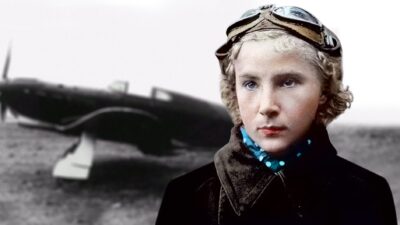 “Stalingrad’ın Beyaz Gülü” lakaplı Sovyet kadın savaş pilotu Lydia Litvyak,