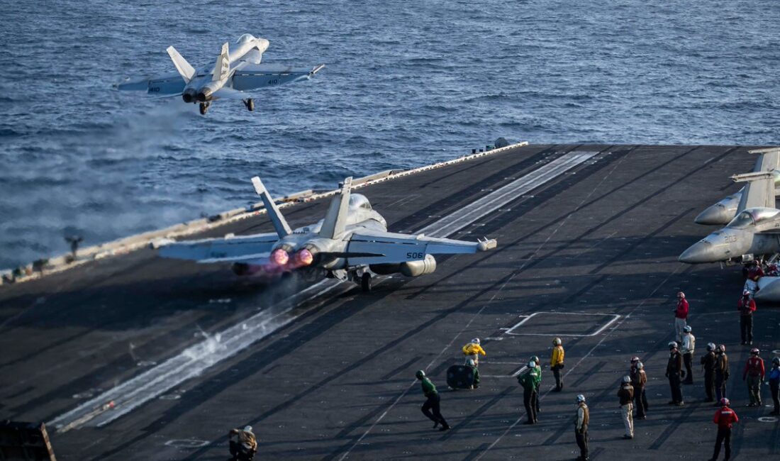 ABD Deniz Kuvvetleri, F-35'lere geçiş sürecinin hızlanmasıyla F/A-18 Hornet'leri hizmetten