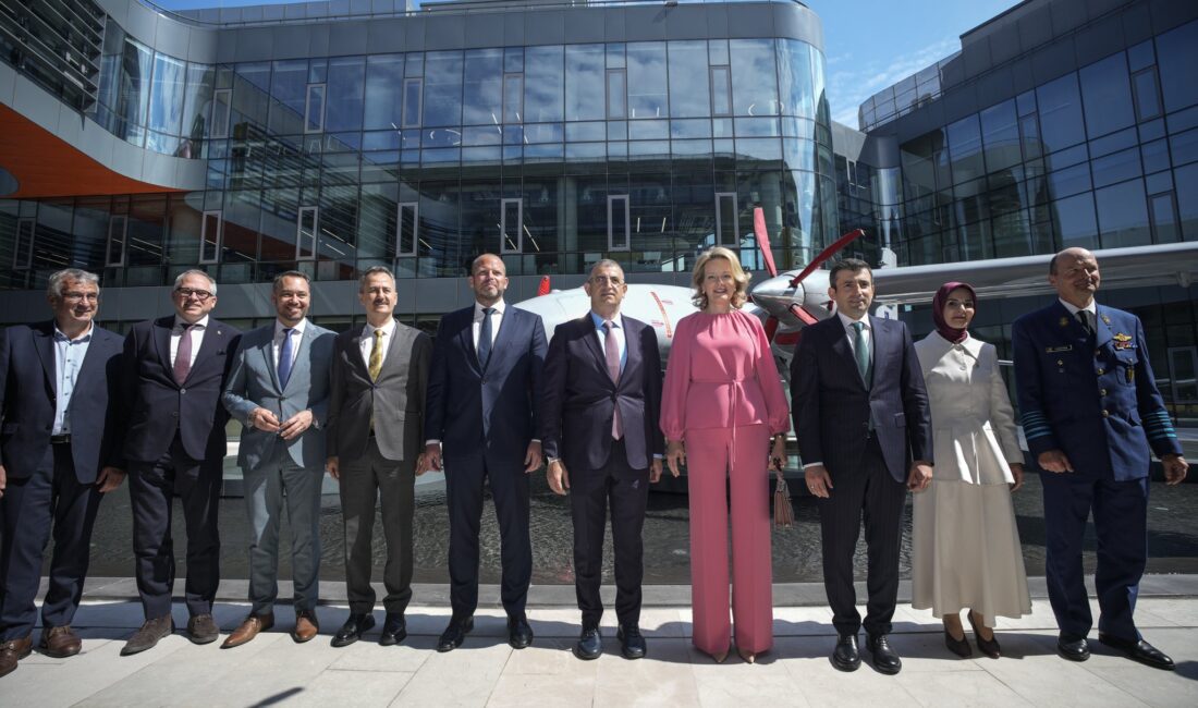 Belçika Ekonomik Misyonu kapsamında Türkiye'ye ziyaret düzenleyen Belçika Kraliçesi Mathilde