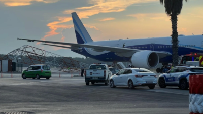 Türk Hava Yolları’na ait İstanbul–Antalya seferini gerçekleştiren Boeing 777 tipi