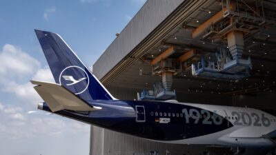Lufthansa, yüzüncü yıl kutlamaları kapsamındaki özel giydirmeli filosuna yeni bir