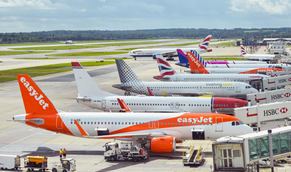İngiltere merkezli hava yolu şirketi easyJet, ABD'li yatırım firması Castlelake'e