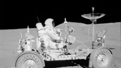 NASA’nın Apollo 15 görevi, 30 Temmuz 1971’de Ay’ın Hadley–Apennine bölgesine