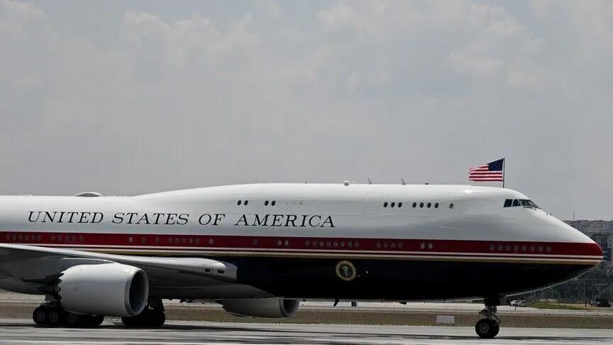 ABD Başkanı Donald Trump, Katar tarafından bağışlanan yeni Air Force