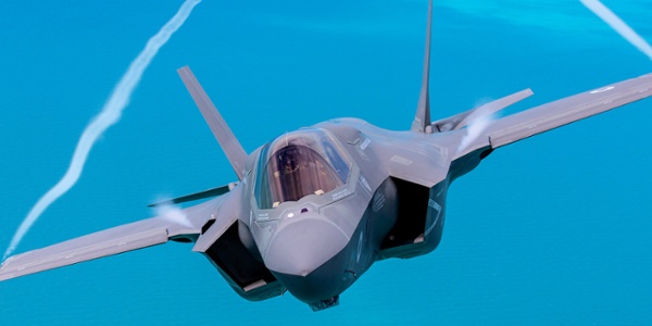 İngiltere, F-35 savaş uçağı filosunu 27 yeni uçakla genişletmeye hazırlanıyor.