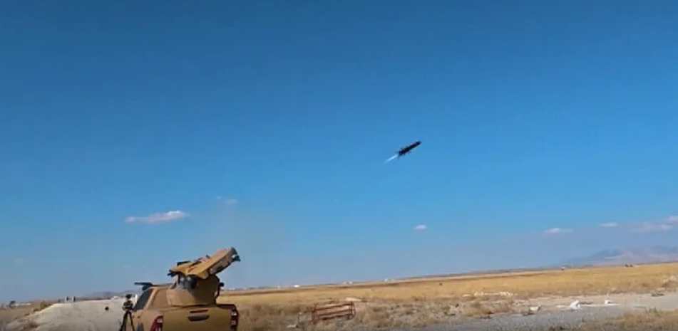 ROKETSAN, KARAOK Kısa Menzilli Tanksavar Silah Sistemi'nin ilk kez bir