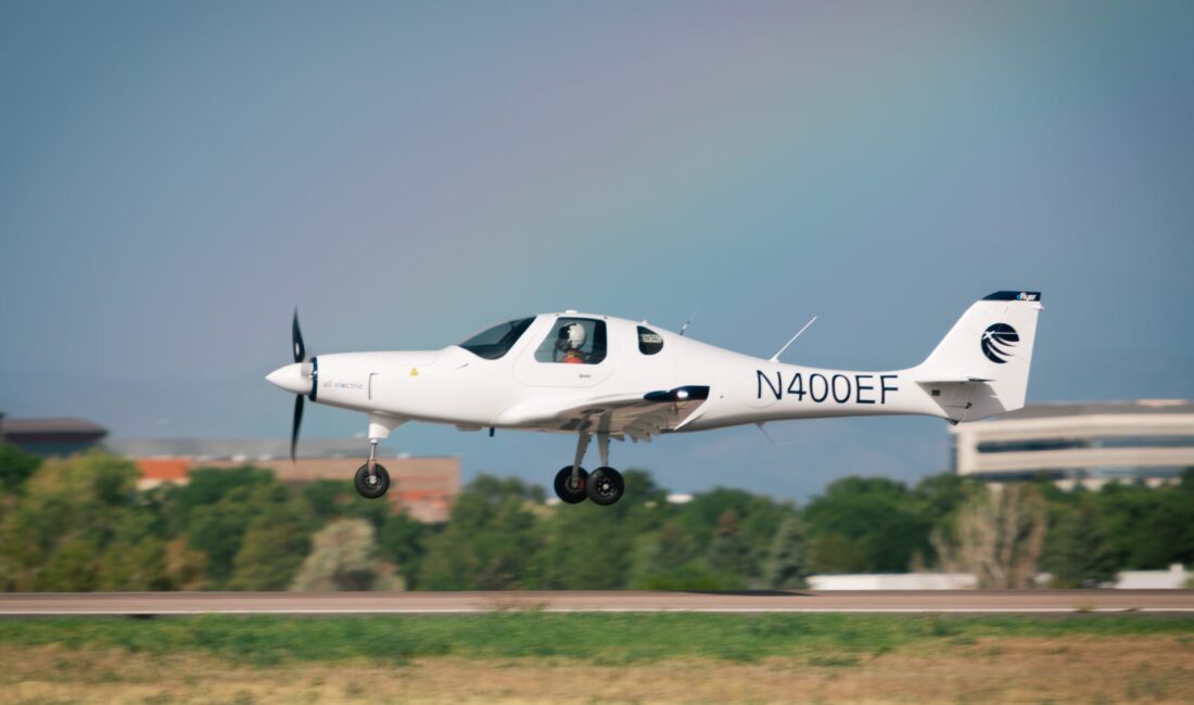 Colorado merkezli Bye Aerospace, uçuş eğitim pazarı için özel olarak
